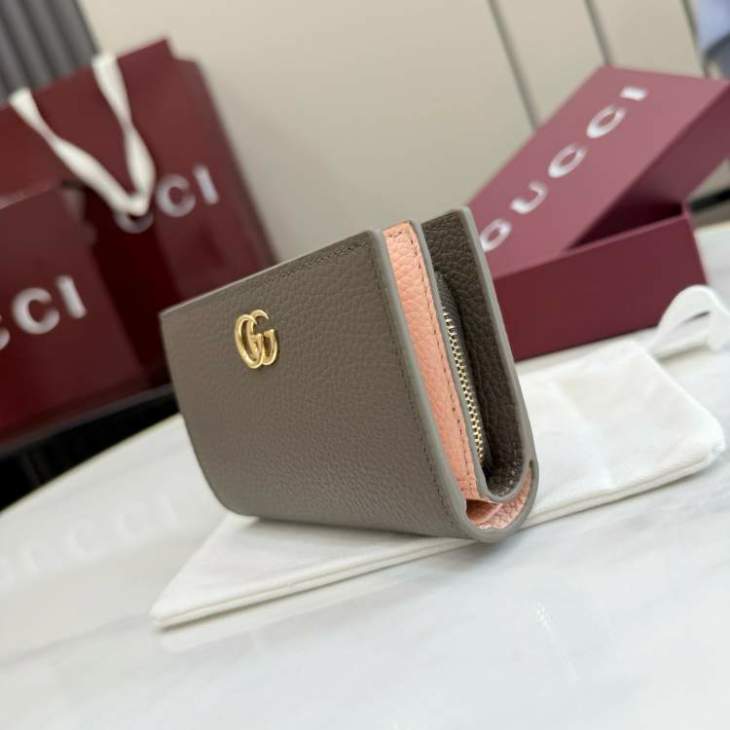 Picture of Gucci Wallets _SKUfw241065820fw
